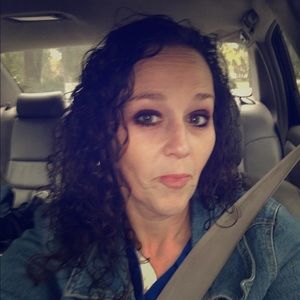 Meet your Posher, Allyson